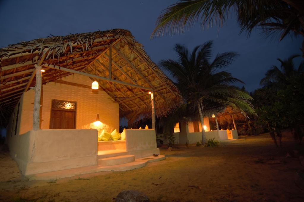 Bar Reef Resort Etalai Exterior photo