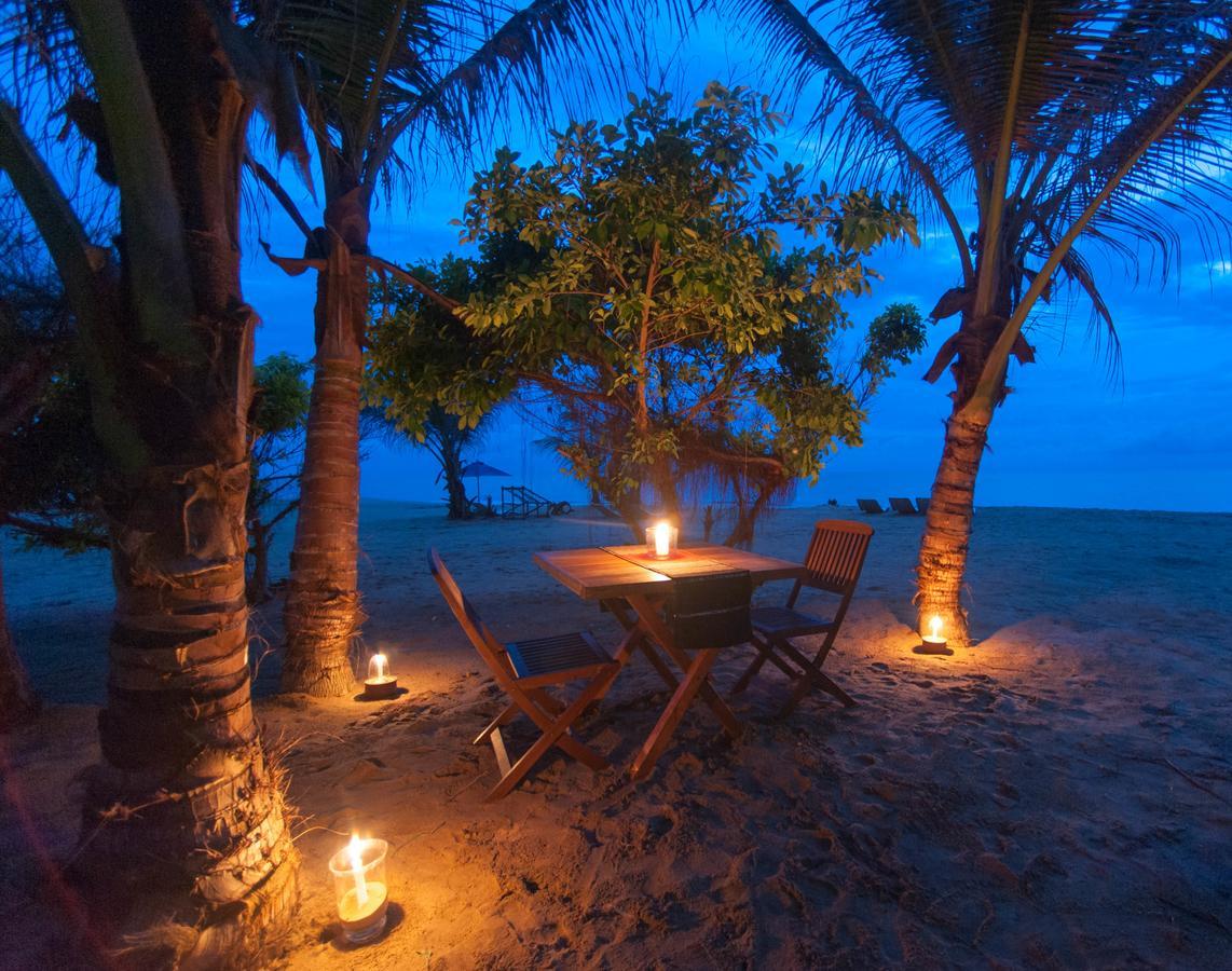 Bar Reef Resort Etalai Exterior photo